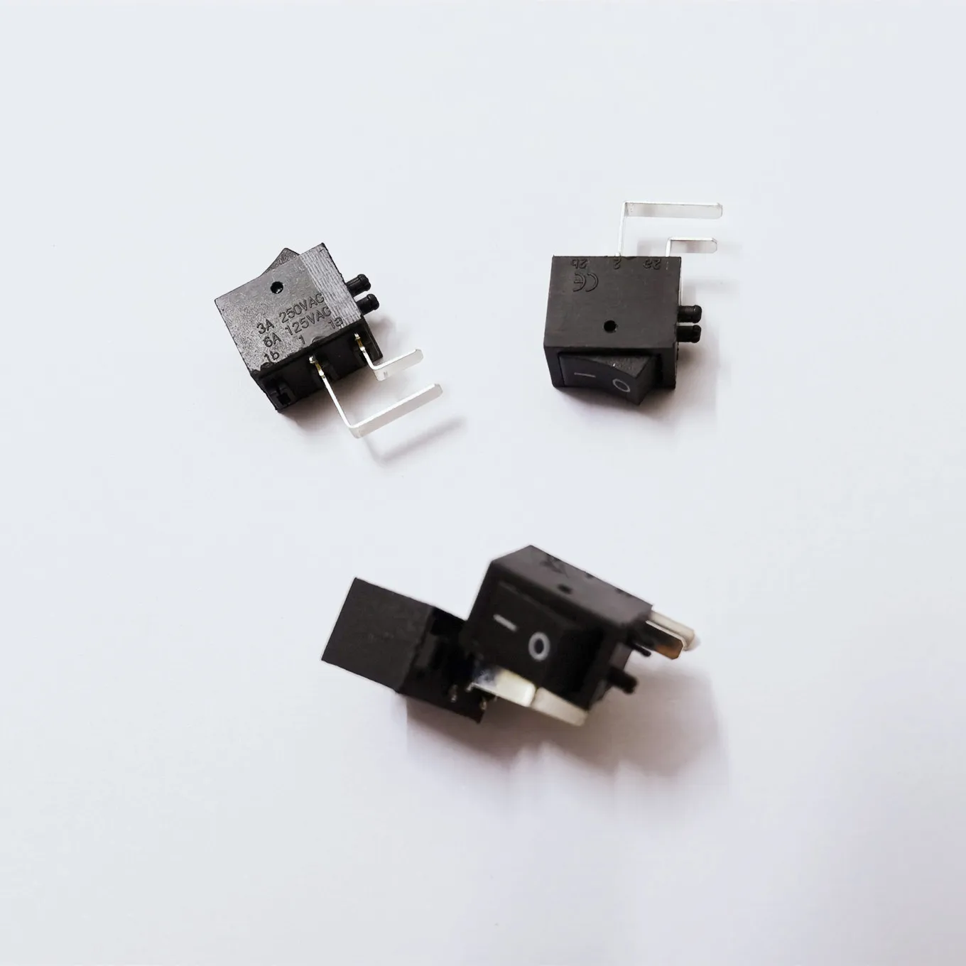Original new 100% bend foot side insert KCD1-101-BL side press power small switch 2pin 2gear warping rocker switch copper foot