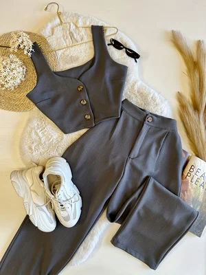 Fashionable Minimalist Women's Suit Set Comfortable Sexy Elegant Pants Outfit in Tailored Fabric