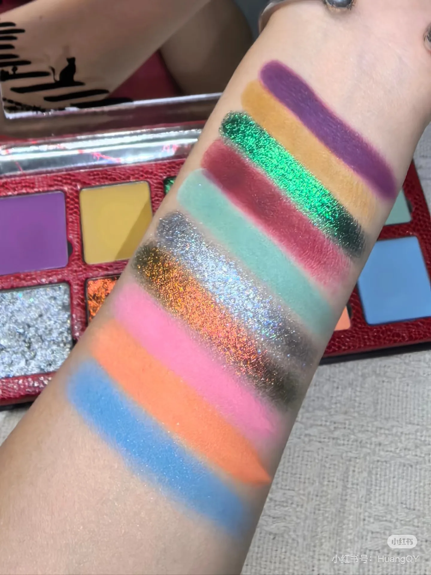 DRAMO Dark Color Smoke 15 Color Eye Shadow Plate Glitter Shimmer Chameleon Eyeshadow Long Lasting Eye Makeup