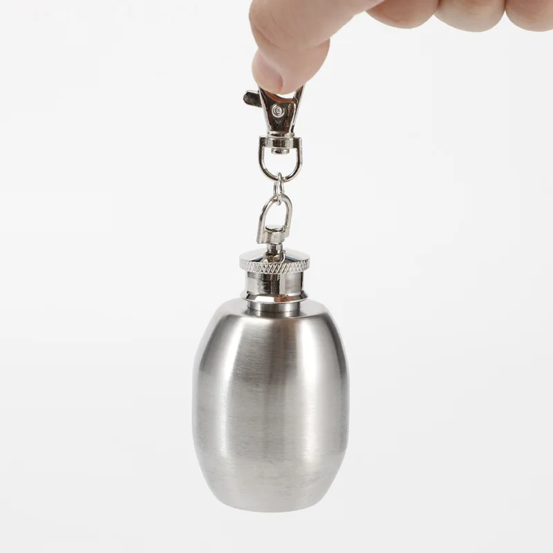 Image 6: Mini flacon de hanche en acier inoxydable de 1oz, porte-clés de poche, Flagon en acier