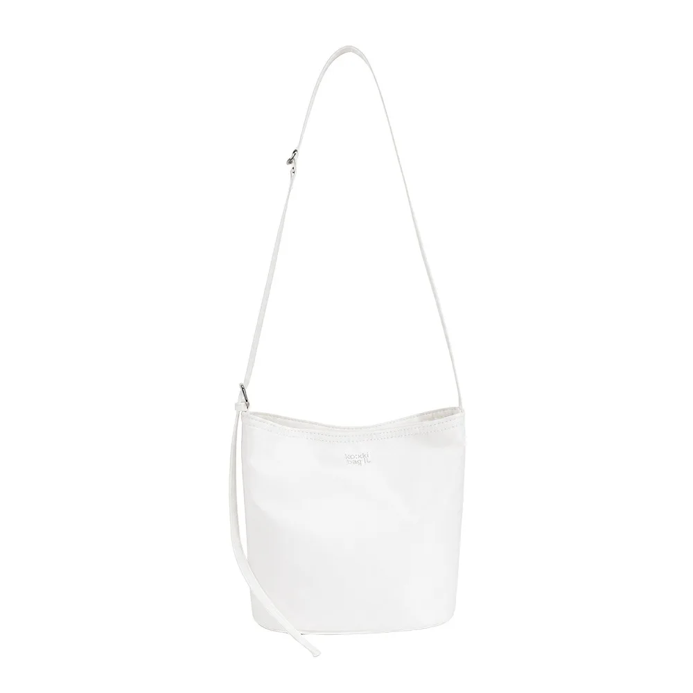 New Nylon Bucket Bag Magnetic Clasp Large Capacity Crossbody Bag Waterproof Macaron Color Shoulder Bag Daily Outfits