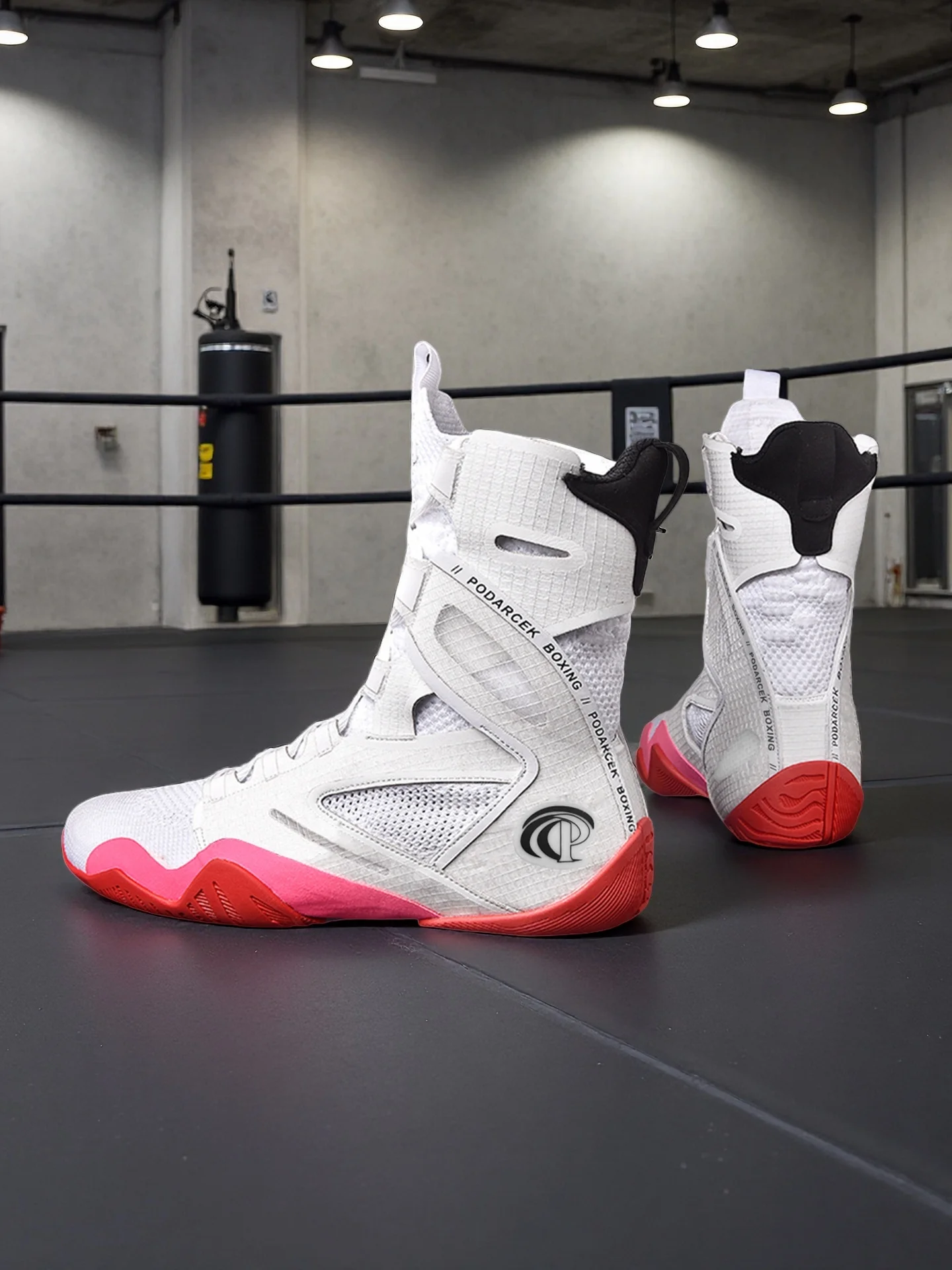2025 New Wrestling Sneakers Brand Wrestling BootsBoxing Shoes CouplesMen Women Black Fighting Shoes for Unisex Luxury