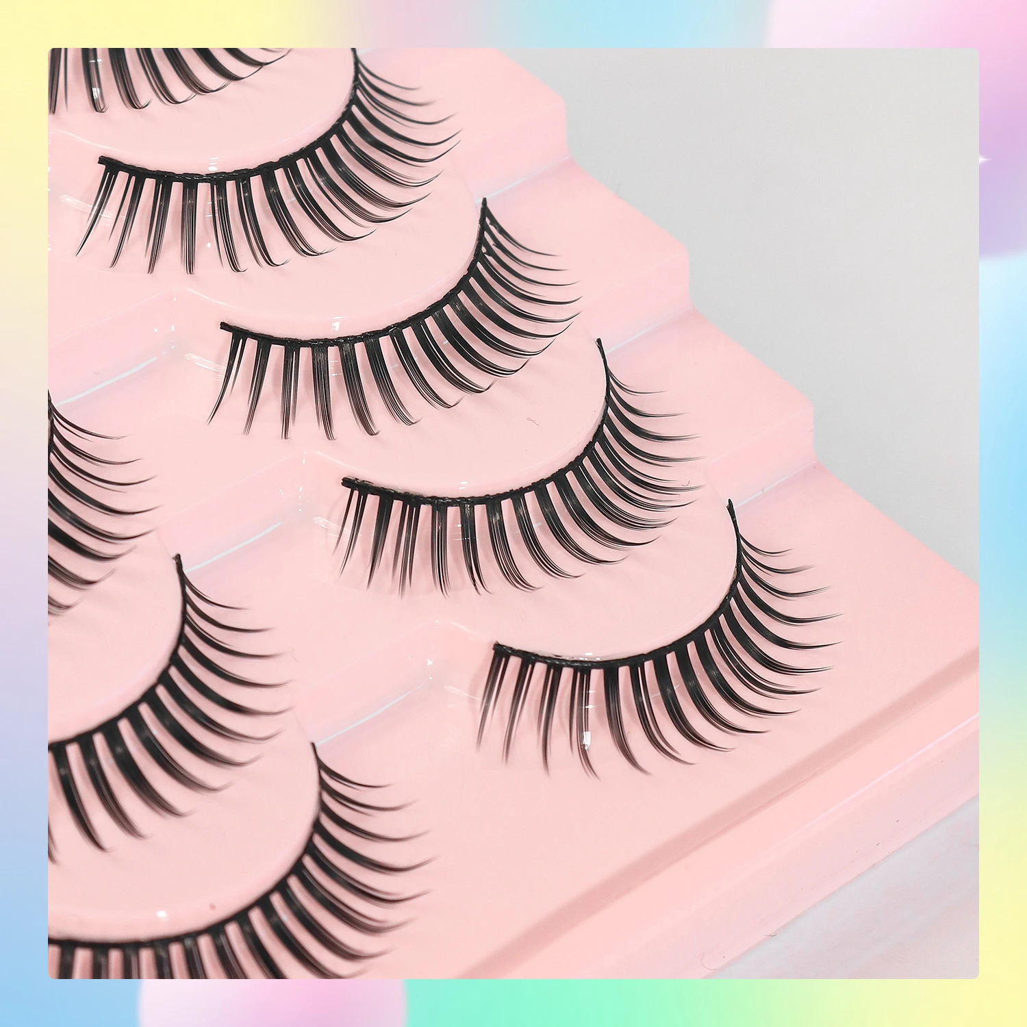 10 Pairs of Cartoon-Style Eyelashes, Wet-Look Natural Tapered Cat-Eye Lashes, Distinct Strands, Super Photogenic Pair-Shaped Lashes for Female Groups