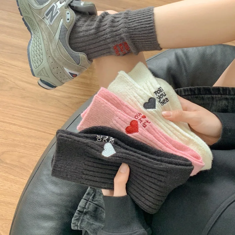 Autumn Winter New Pure Color Women Socks Cashmere Middle Tube Harajuku Kawaii Socks Embroidery Lover Socks Women