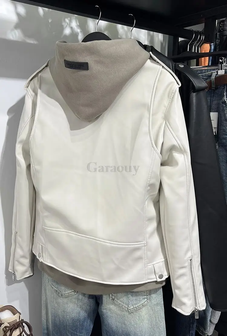 Garaouy 2022 New Autumn Men\'s White Faux Leather Biker Jacket PU Leather Jacket High Quality Solid Zipper Coat Fashion Outwear