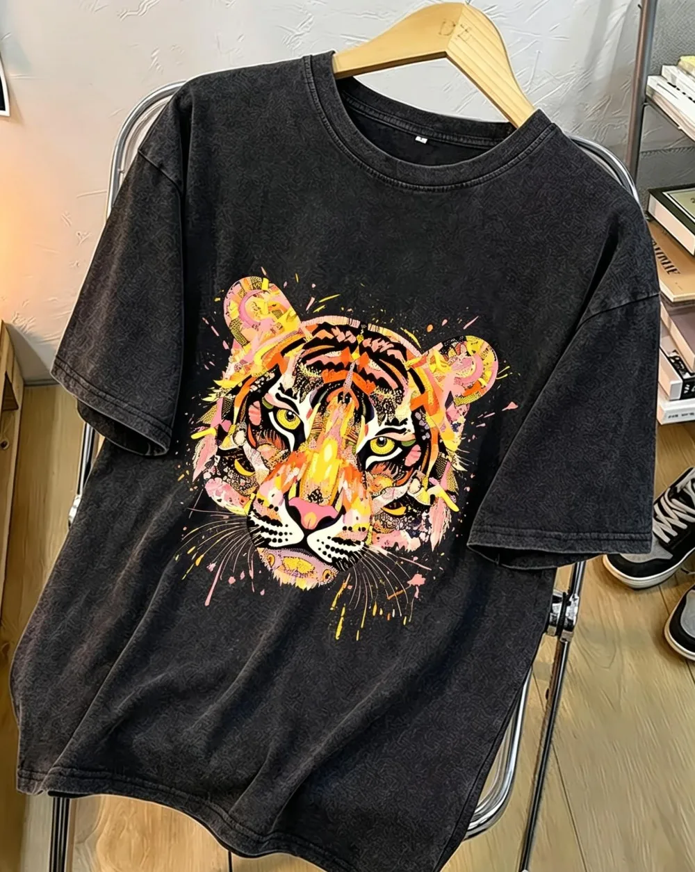 Vintage Tiger Graphic T-Shirt Washed Cotton Acid Wash Streetwear Tee Retro Animal Print Top Oversized Casual Unisex Summer Wear