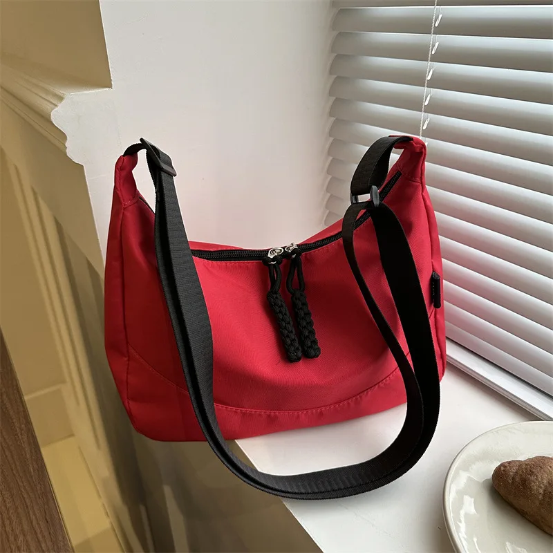 Hobo Bag New Trend Nylon Solid Color Popular Design Zipper Underarm Bag Large Capacity Commuting Crossbody Personality All-match