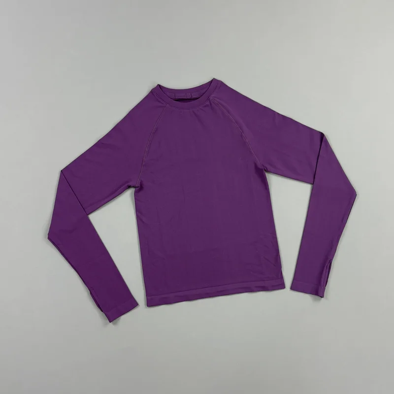 HISTELLO Defy Langarm-Workout-Top für Damen, Nahtloses Gym-Sportshirt mit Daumenlöchern, Slim Fit Sportshirt für Laufen, Yoga und Fitness – Detail 16