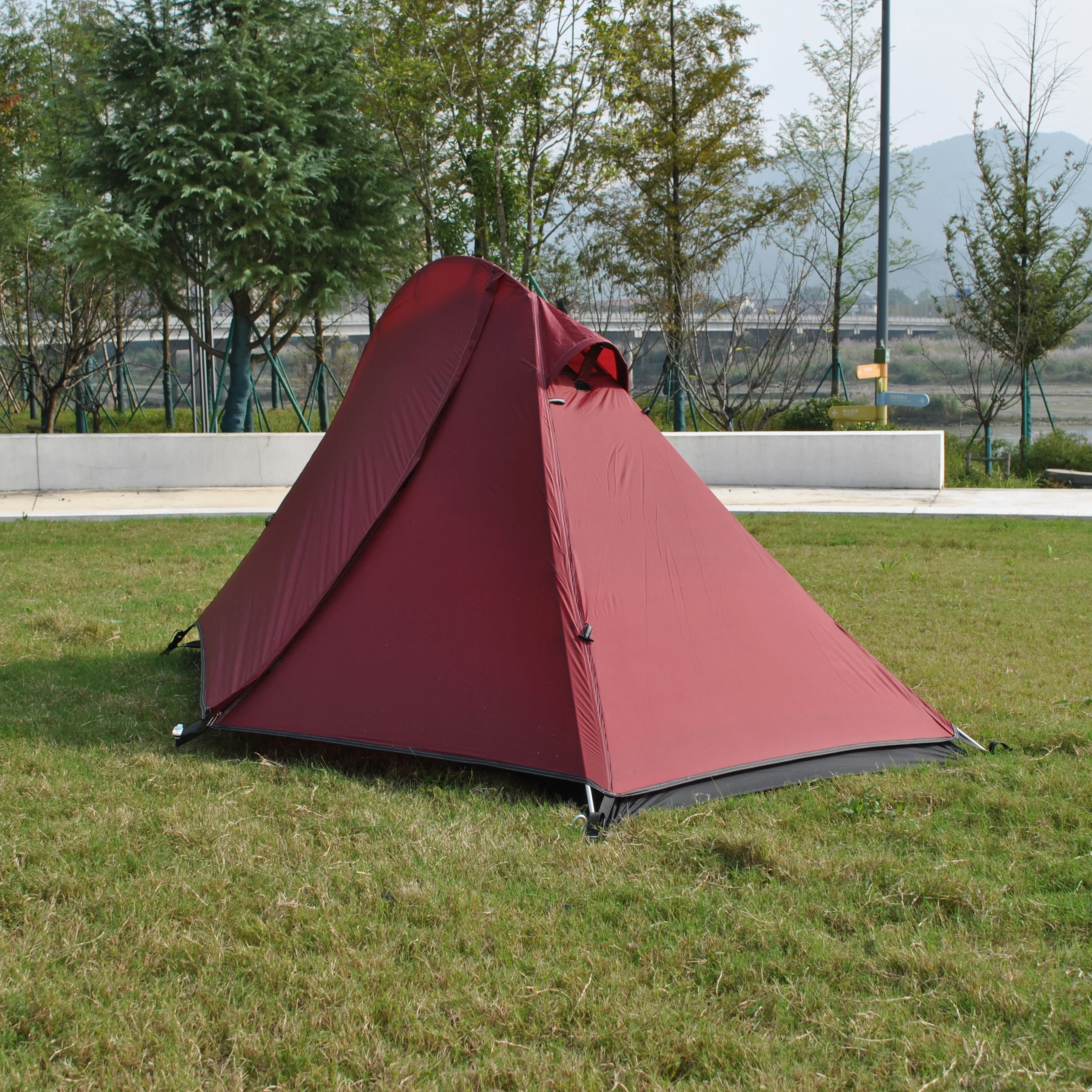 مقاوم للماء في الهواء الطلق والعتاد 1 رجل التخييم وحقيبة الظهر خيمة خفيفة، واسعة ومقاومة للماء، CZX-239 خيمة المشي لمسافات طويلة خفيفة