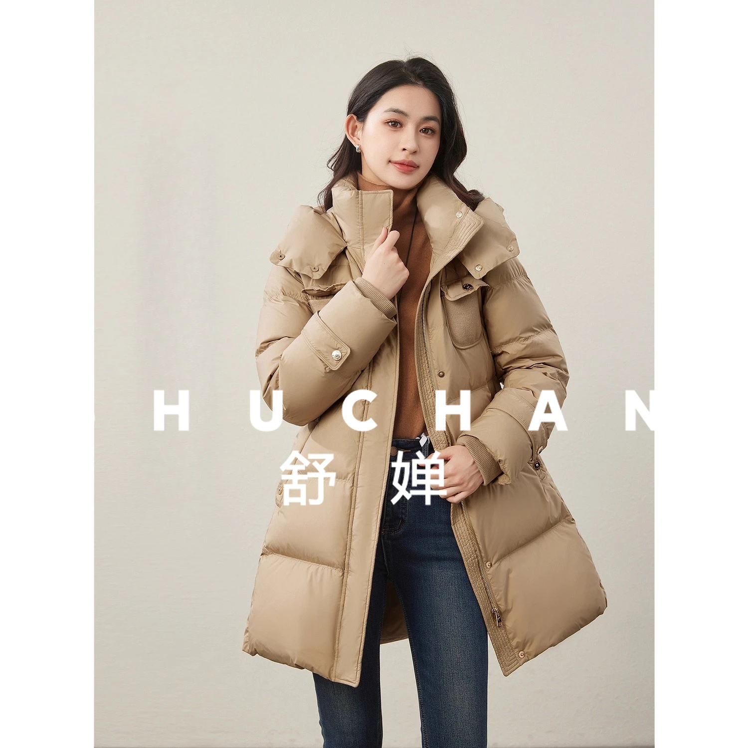 Женский пуховик среднего и длинного