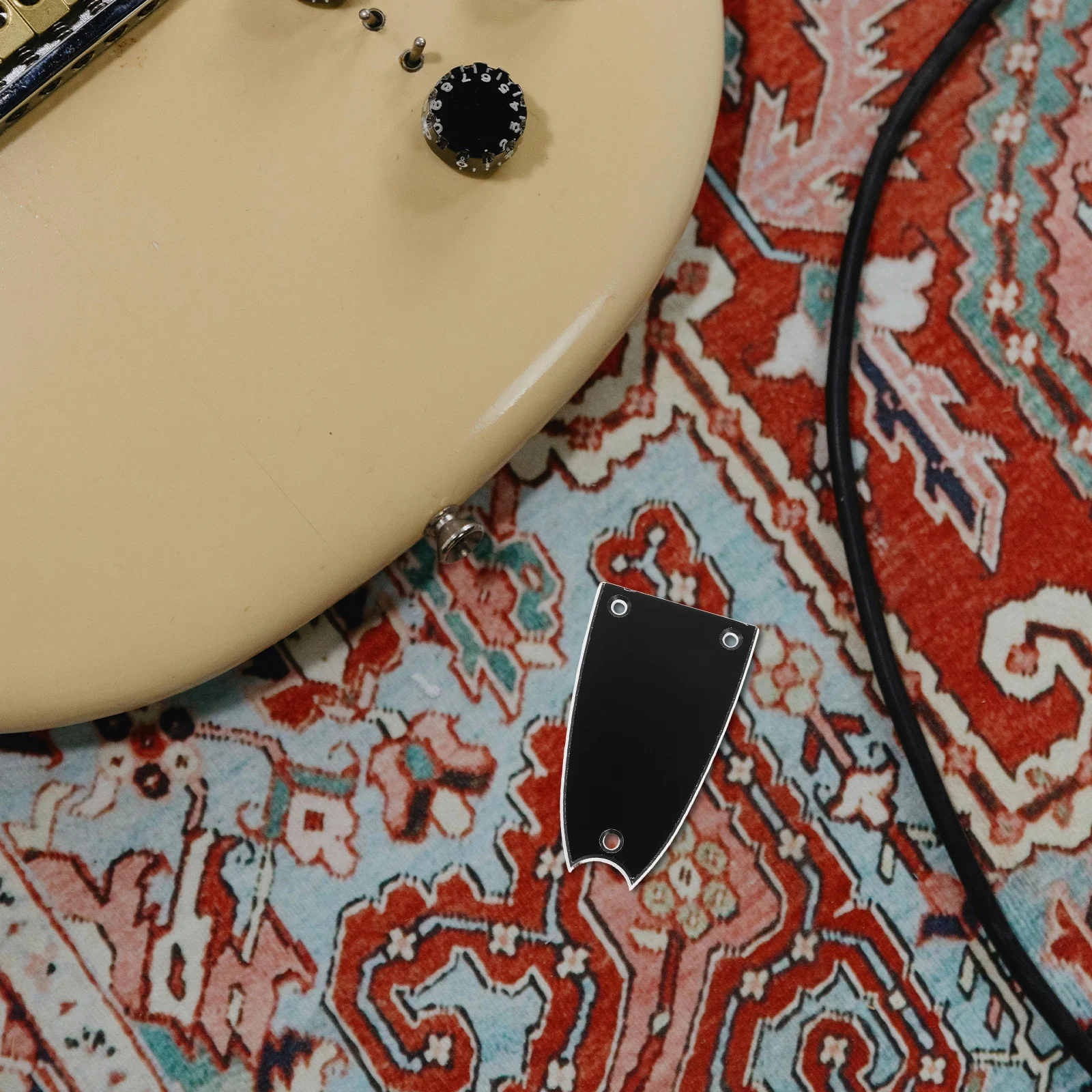 

5Pcs Bell Shape Truss Rod Cover Metal Plate for Electric Guitar and Bass 3 Hole Design Headstock Protection Black