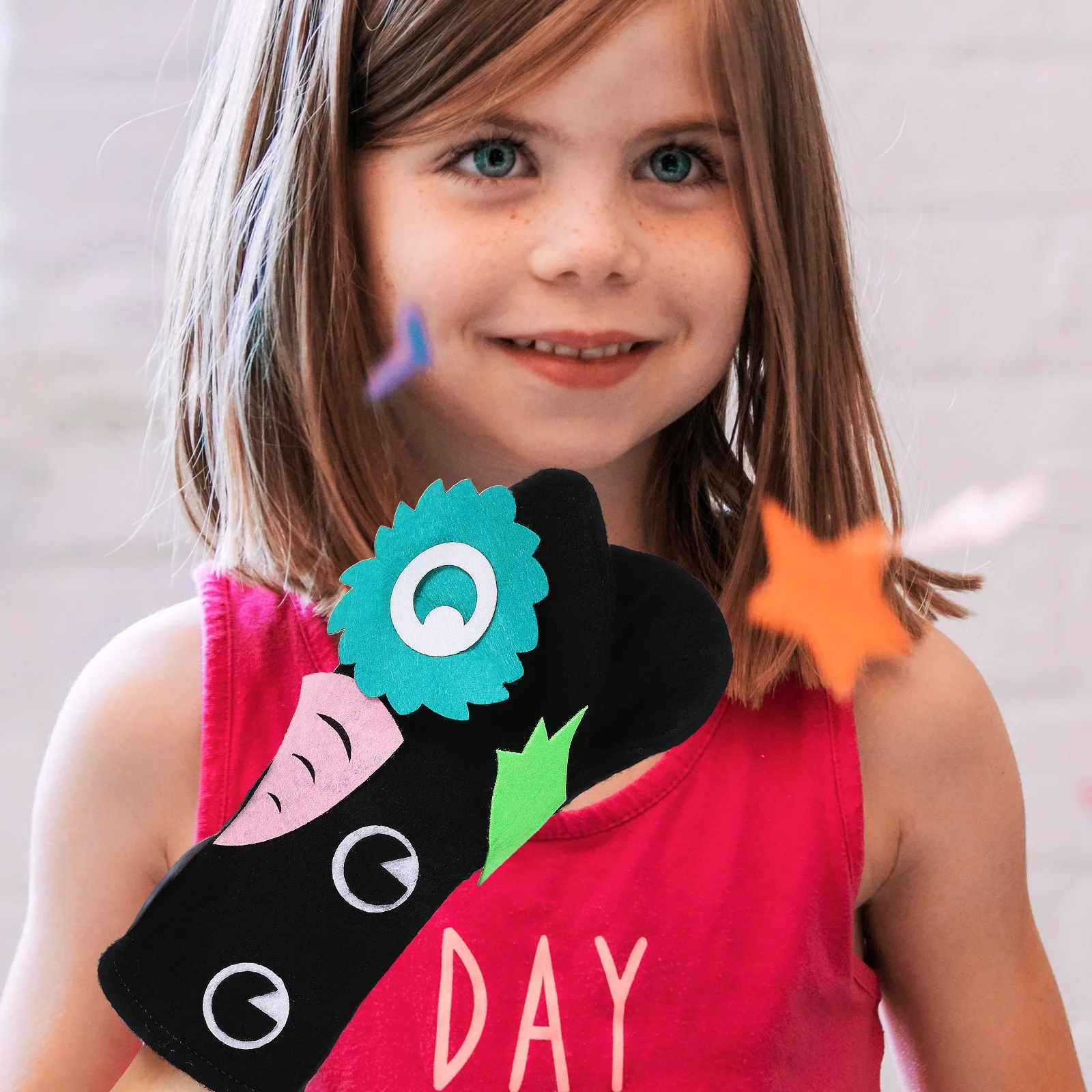 1 ชุด Felt หุ่นมือชุด 1 ชุด 24 5x14 ซม.รูปแบบที่หลากหลายสีสันสดใสหัตถกรรมวัสดุเด็ก DIY หุ่นทํา