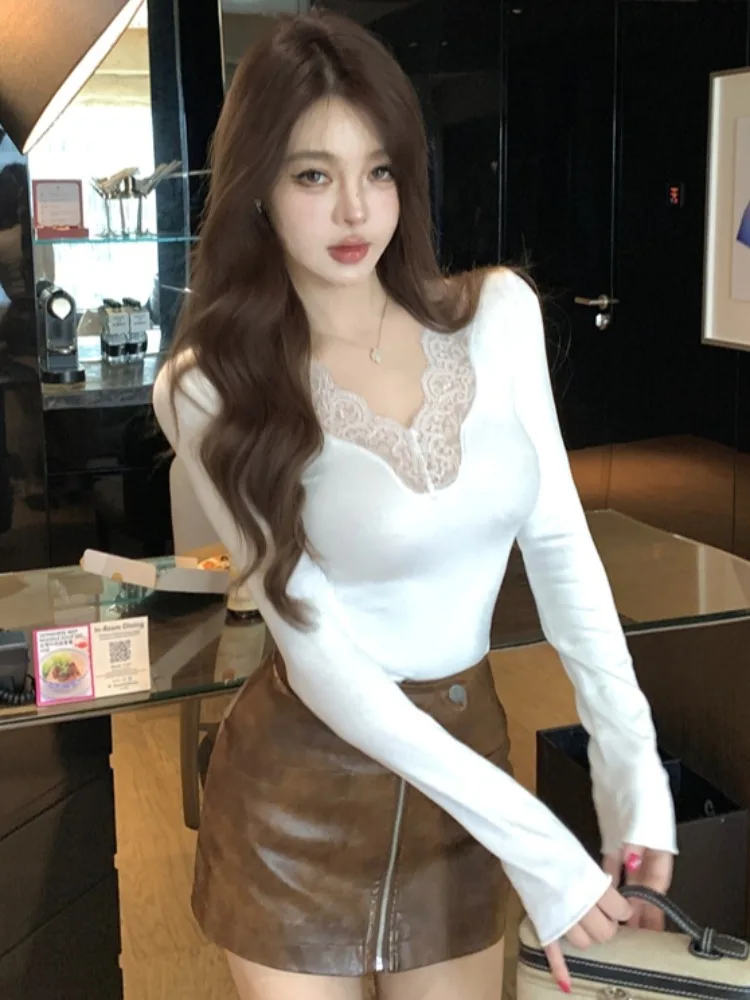 

Slim Fit Long Sleeve T-Shirt Women's Vintage Waist Cinching Lace V-Neck Spring Autumn Casual Fashion plus Size Base Shirt Top