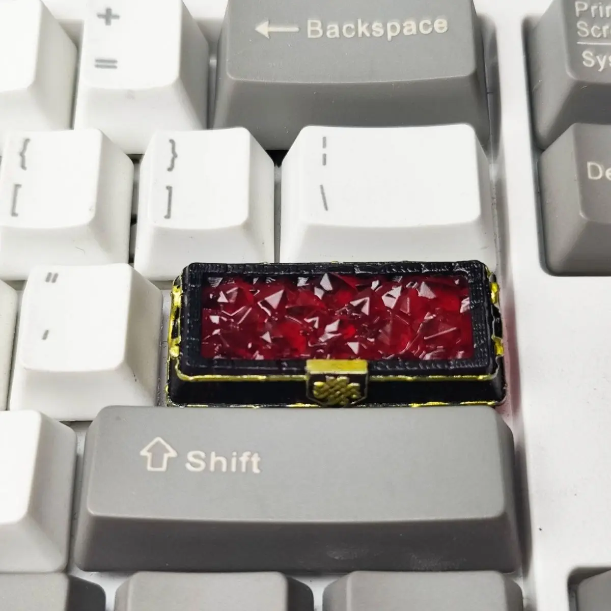 

2.25U Enter or left shift personalized keycap keyboard cool e-sports mechanical keyboard transparent personalized keycap