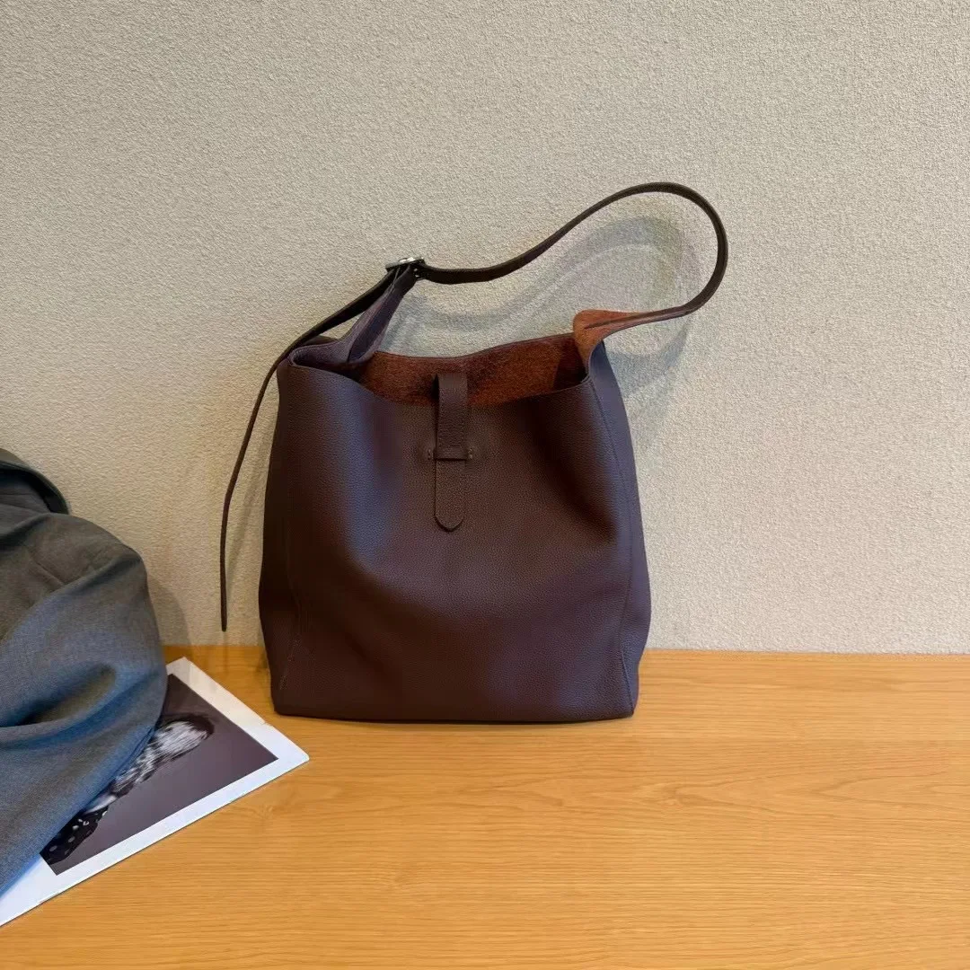 

FIRMRANCH New Lazy Style Soft Glutinous Cowhide Large Capacity Simple Advanced Shoulder Armpit Bag For Women's Commuting Bucket