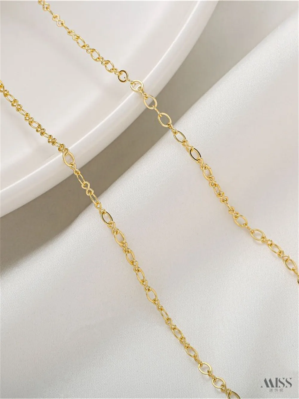 

14k Gold Plated 8 + O-shaped Chain 2.5mm Loose Chain Handmade DIY Ear Jewelry Bracelet Necklace Material Accessories