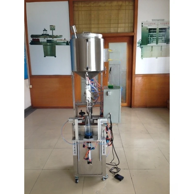 Liquid filling machine Semi-automatic heating stirring constant temperature filling machine, candle filling machine