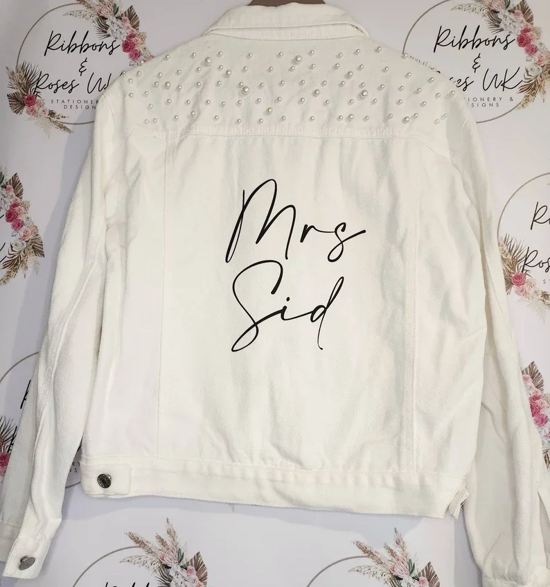 Chaqueta de mezclilla de perlas blancas personalizadas para novia, regalos de boda para despedida de soltera, nombre personalizado, vestido de dama de honor, abrigos Vaqueros