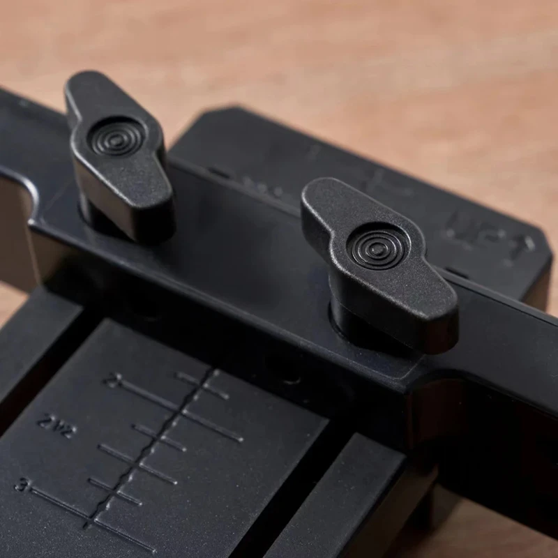 ABRE-Cabinet Door Mounting Jig Cabinets Frame Clamp Household  Door ABS Plastic Mounting Support Woodworking Tools