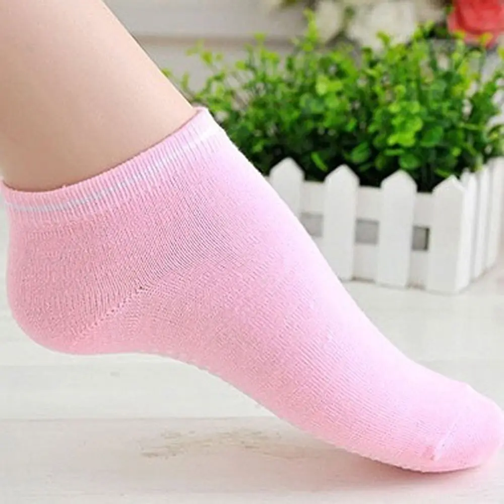 Hot Sale 5 Colors Can Choose Silicone Massage Breathable Fitness Sport Pilates Socks Yoga Socks Anti-skid Grip Non Slip Socks