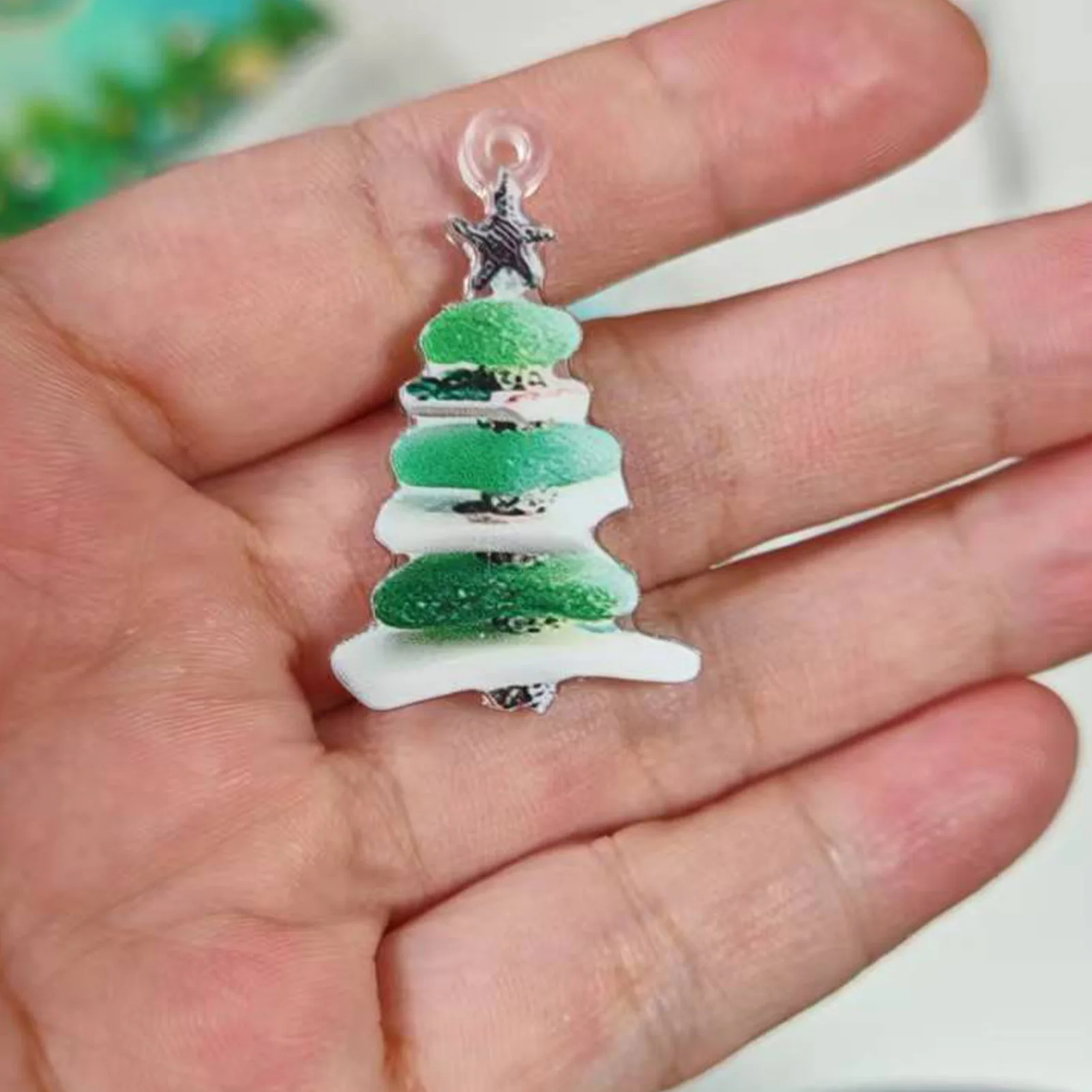 

Адвент-календарь с рождественской елкой из морского стекла, 24 дня, рождественский календарь обратного отсчета на 2025 год с украшениями из натурального морского стекла для рождественской елки