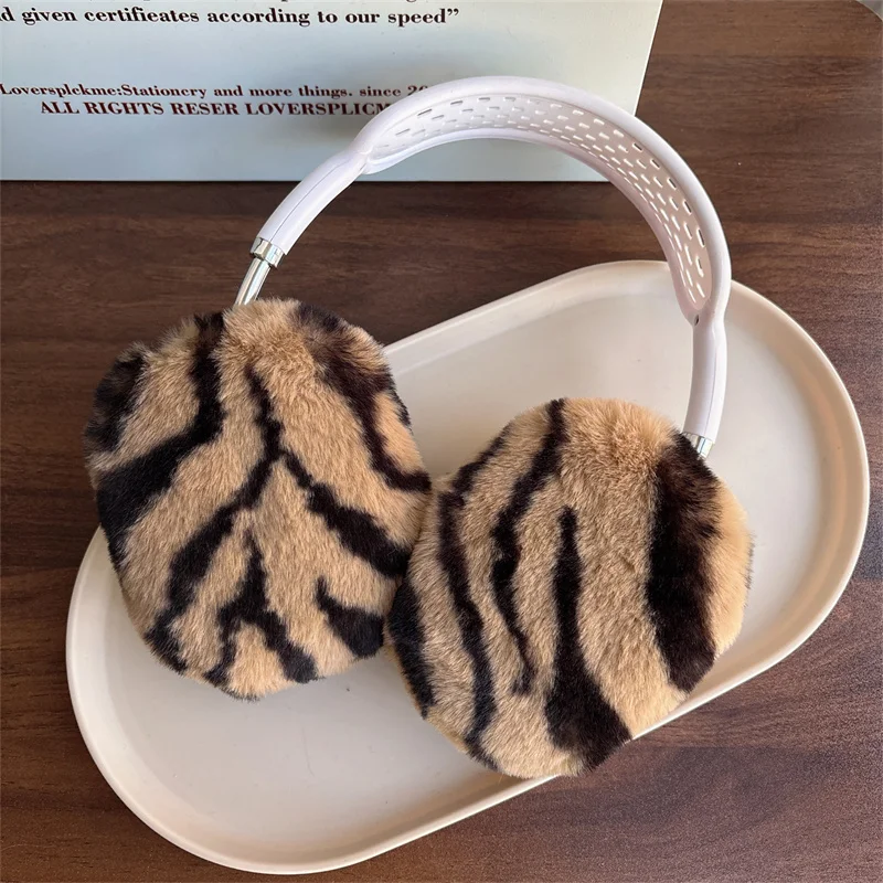 

Fashion plush zebra-print earphone cover for Apple Airpods Max Fluffy warm fluffy cover for cute headphone cover