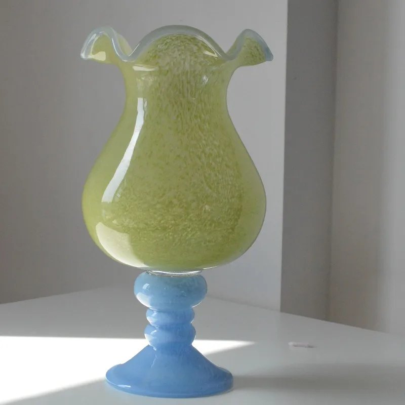 French retro tall lily of the valley wind lamp vase medium ancient glass advanced glass flower arrangement ornament