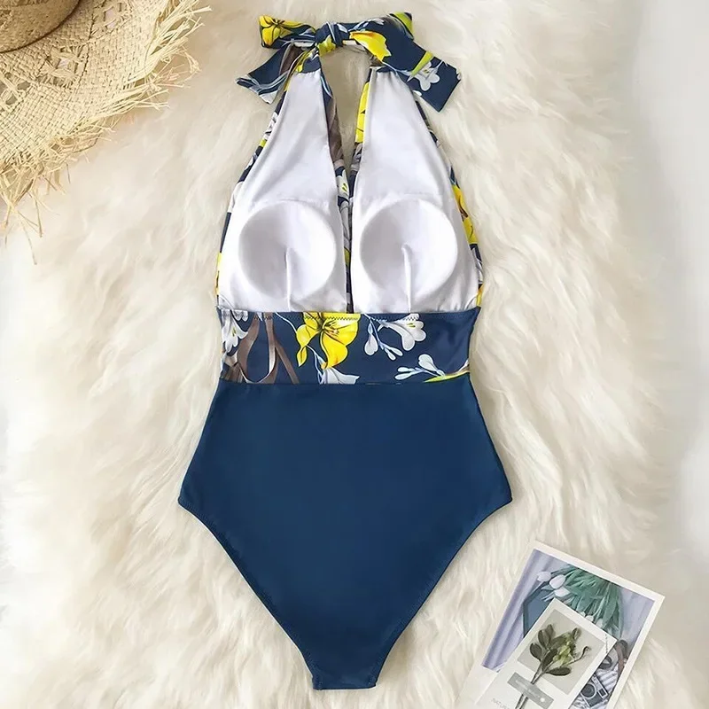 Rückenfreier Badeanzug mit tiefem V-Ausschnitt für Damen, böhmischer Druck, Blumenmuster, sexy, heißer einteiliger Body, Sommer-Strand-Badeanzug, 2025, Neu