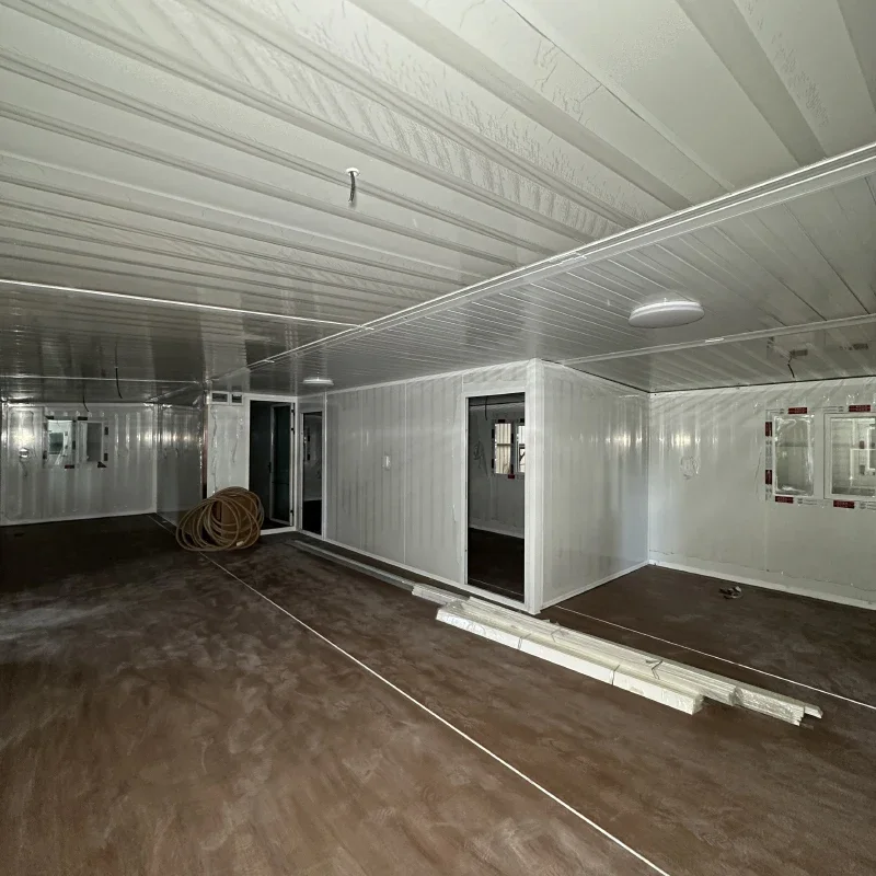 20ft 40ft Container Expandable Foldable Houses With Balcony And Kitchen Bedroom Hurricane-Proof Foldable Prefab House