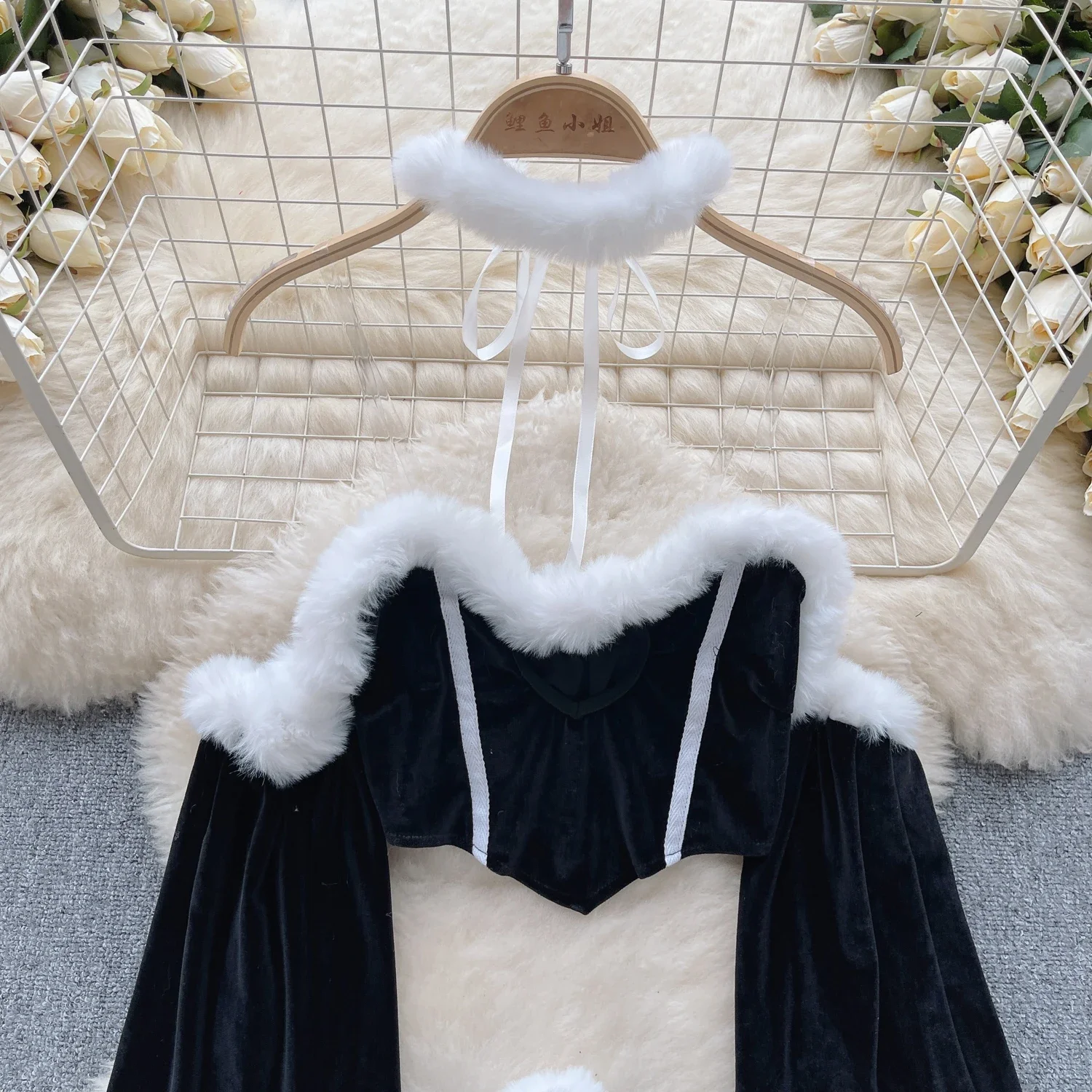 النساء القطيفة مثير الدعاوى قبالة الكتف طويلة الأكمام قمم السروال Christmax المثيرة HotSweet 3 قطع المخملية منامة مجموعة