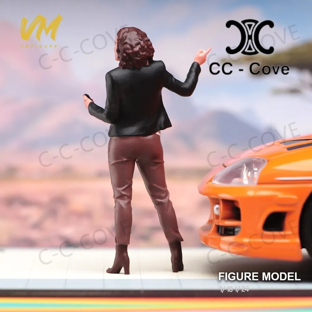 Fine Painted Miniatures 1/18 1/24 1/43 1/64 1/87 전화 그림 모델 장난감을 들고 자신감있는 흑인 여성 선물보기 장식