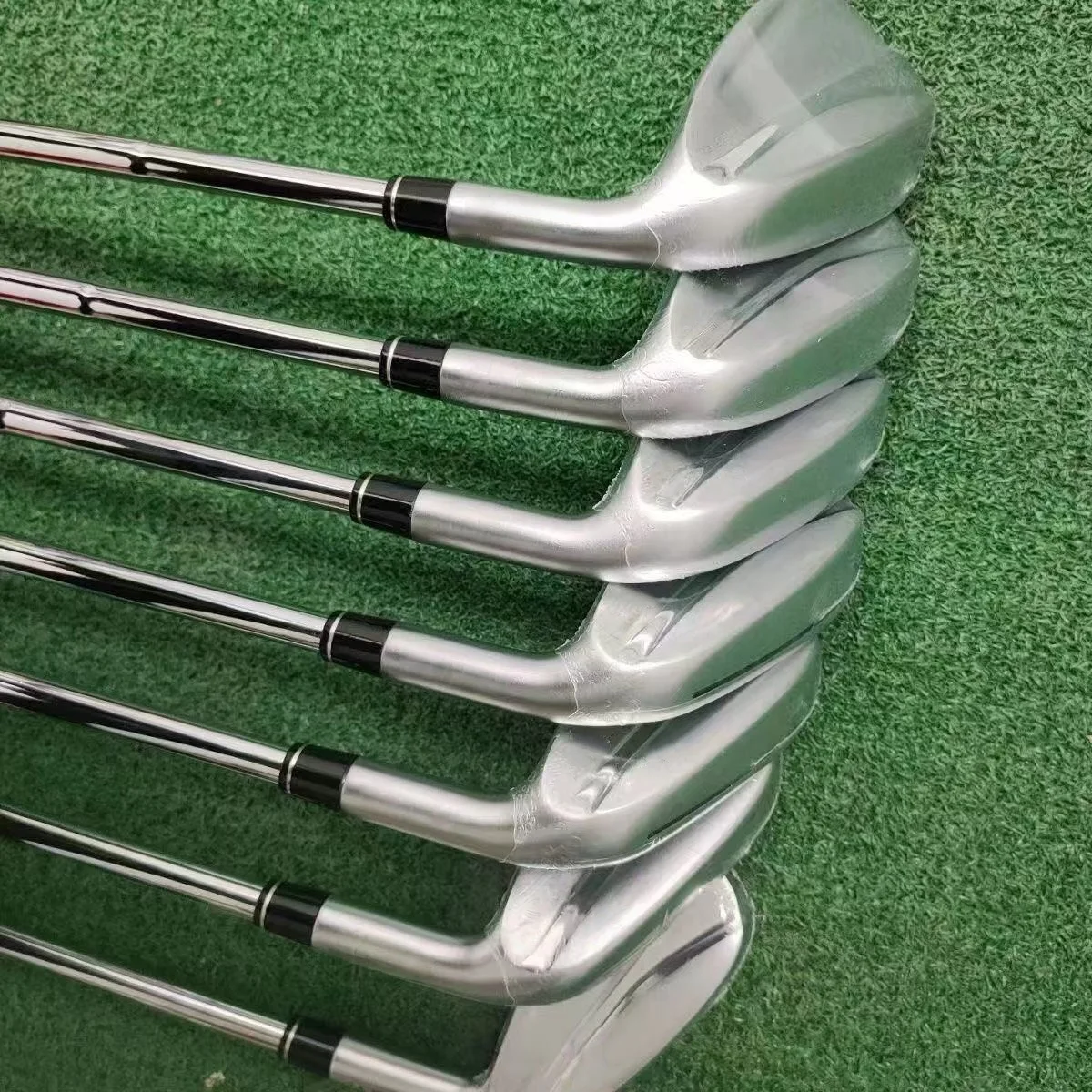 Wholesale 3rd Generation 790 Golf Clubs Right Handed Forged Golf Irons in Stock with Discount