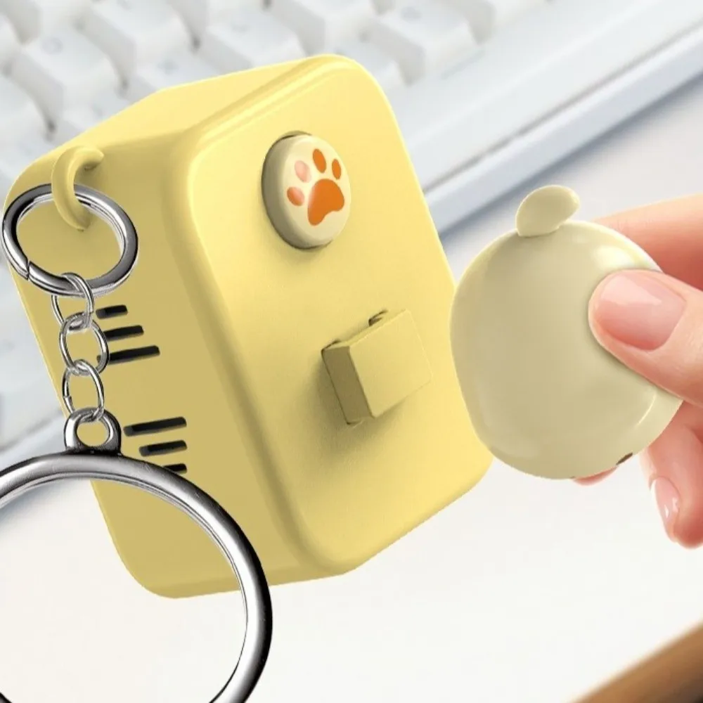 Small Plastic Cat-shaped Key Pendant Cartoon with Music Paw Button Keychain Funny Sounding Fidget Keychain Office Decoration