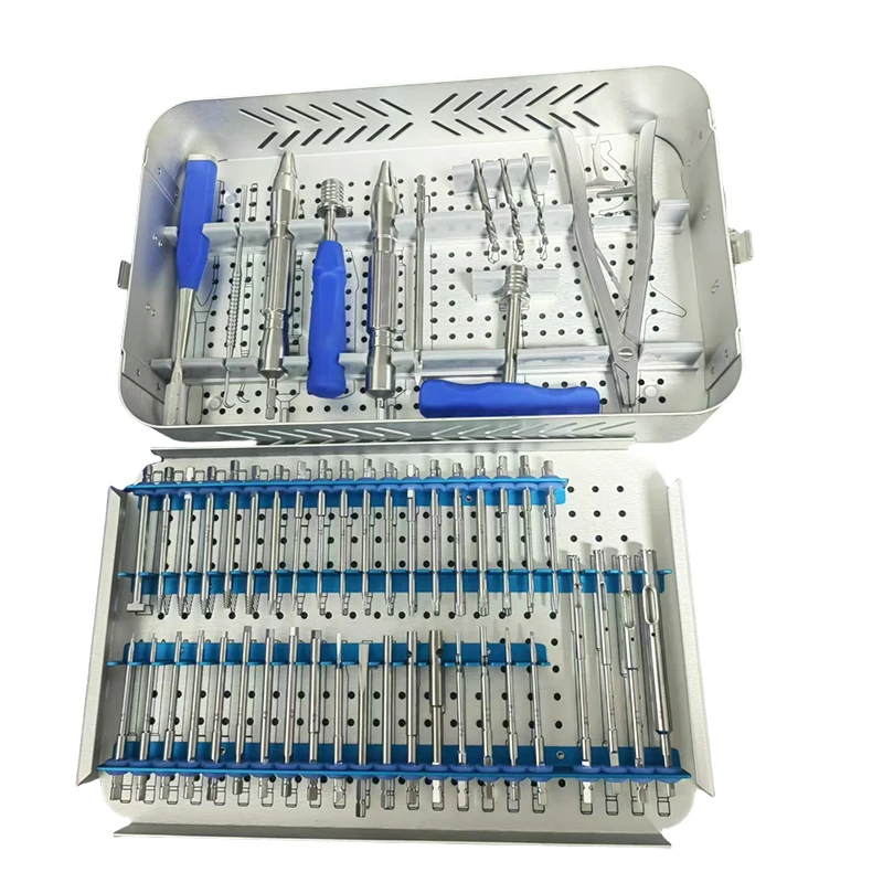 Instrumento de extracción de tornillo, tornillo de fijación, juego de instrumentos extraíbles, instrumento quirúrgico