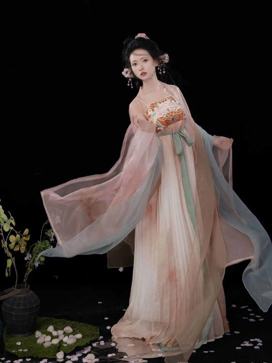 Women's Tang Dynasty Hanfu Embroidered Hezi Skirt Chinese Style Classical Dance Cosplay Costume for 2025