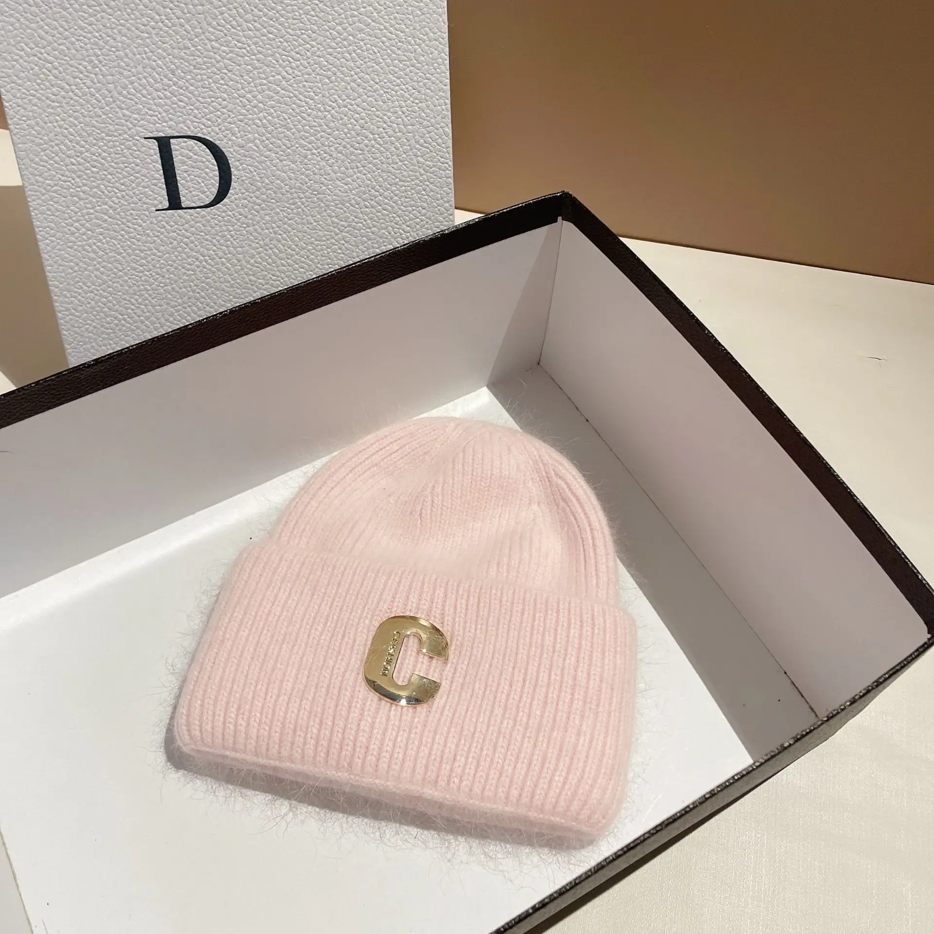 Designer Winter Beanies Hat for Women with Diamond Letters Soft Warm Real Rabbit Fur Knitted Casual Bonnet Skullies Caps