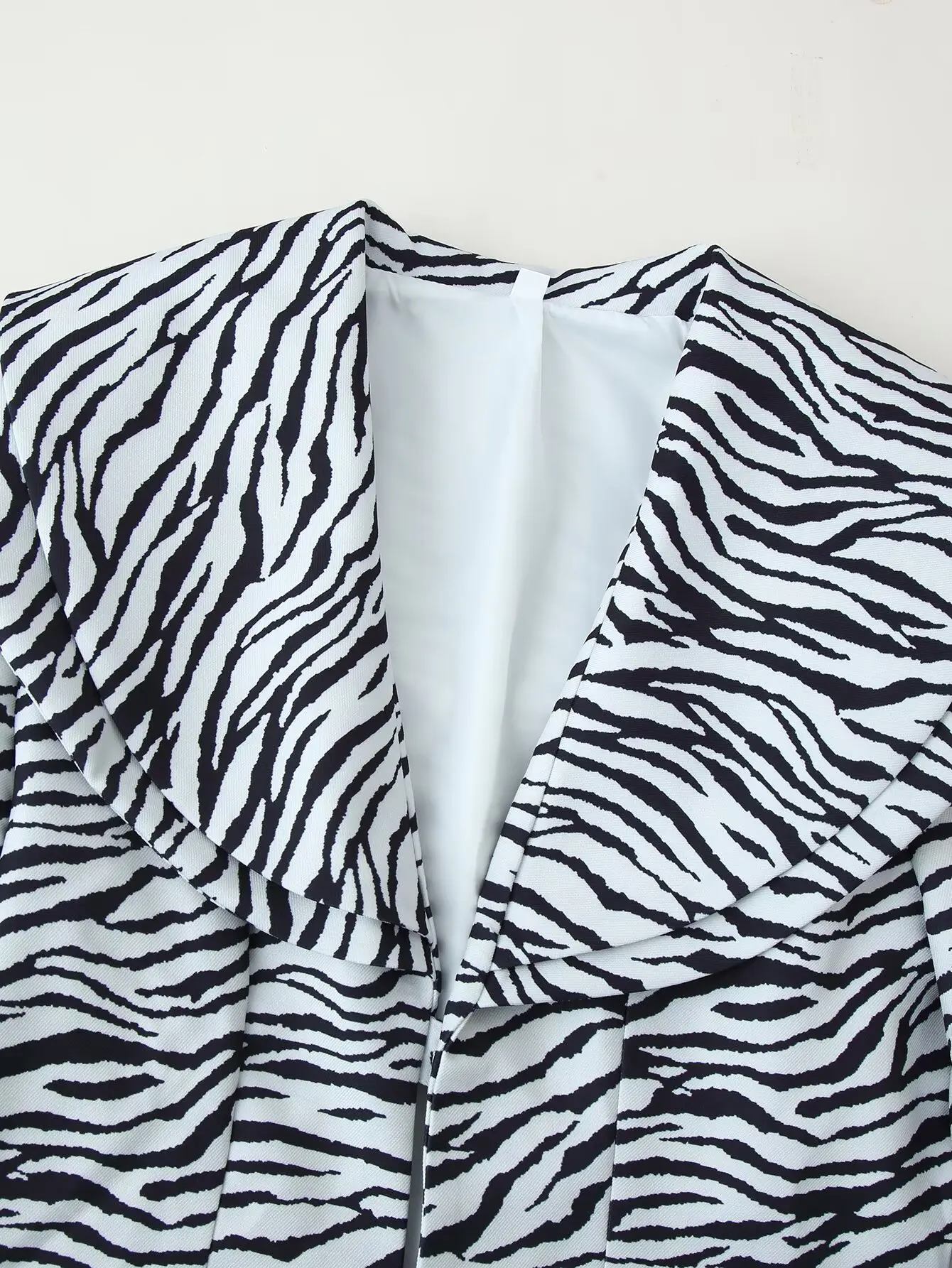 سترة تويل مطبوعة بحمار وحشي لعام 2025 أنيقة وعصرية بنمط جديد ملابس مكتبية مريحة غير رسمية متعددة الاستخدامات ملابس خارجية مغرية #4