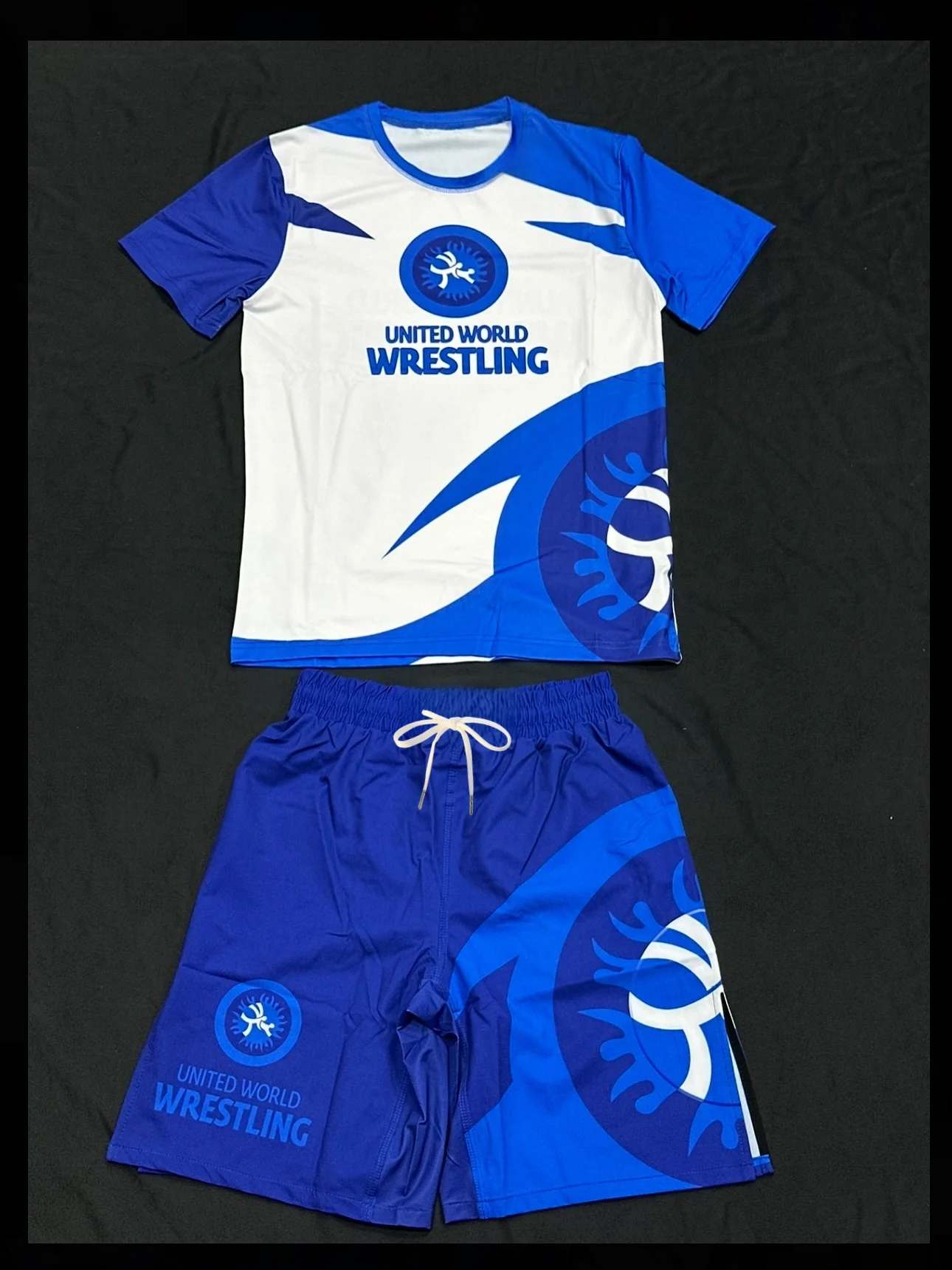 Wrestling-Sportset für Erwachsene und Kinder, schnell trocknend, atmungsaktiv, Rashguard-T-Shirts und Shorts, Trainings- und Kampfsportbekleidung – Detail 8