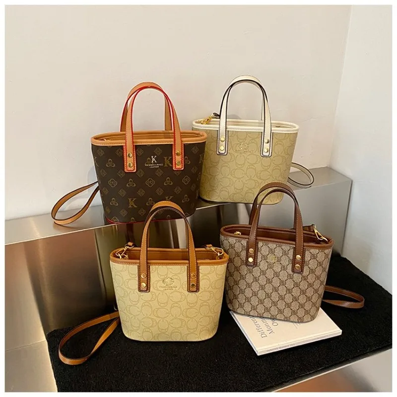 

Роскошная дизайнерская сумка-тоут для подгузников, женская, большая вместимость, элегантная кожаная сумка через плечо для создания изысканного силуэта