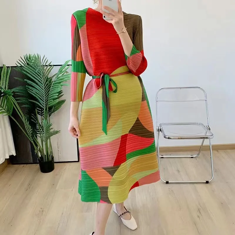 

Miyake Pleated 2022 New Women's Summer Large Size Loose Belly Slimming Dress Fat MM Temperament Age Reducing Skirt.