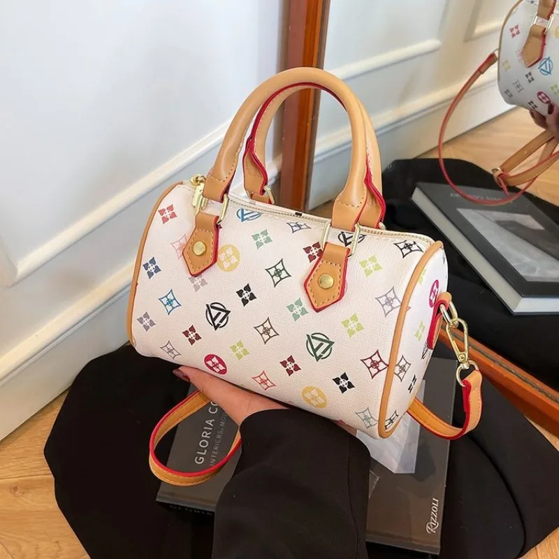 

New Women's Bag Boston Bag Pillow Bag Classic Simple Fashion Versatile Handheld Diagonal Shoulder Bag