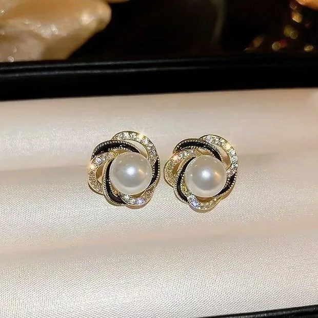 

Новинка 2025, Южная Корея, зеленые серьги с камнями «кошачий глаз», элегантные модные простые маленькие серьги, женские украшения