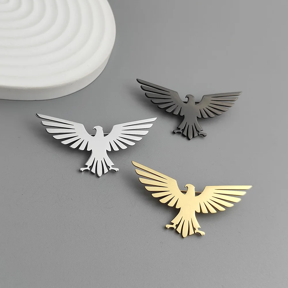 بروش على شكل نسر مجوف من الفولاذ المقاوم للصدأ مطلي بالذهب عيار 18 قيراط، وإكسسوارات البدلة السوداء، ومجموعة مطابقة لحفلات الزفاف