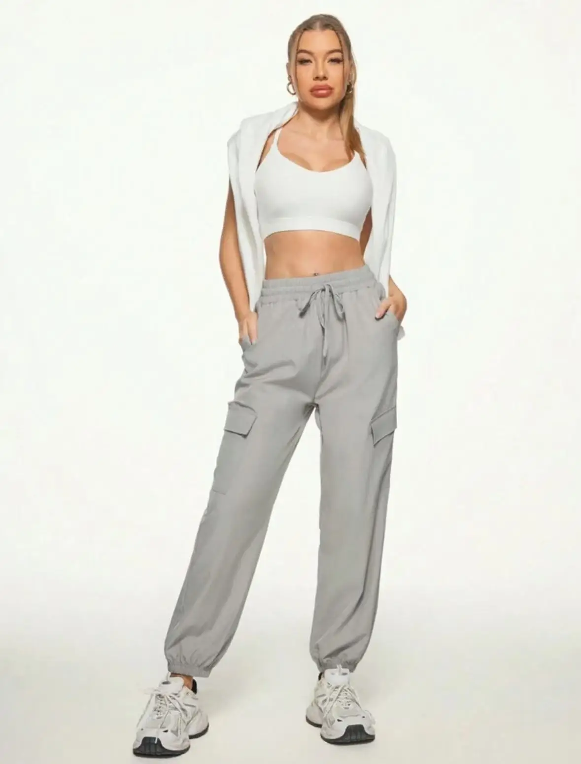 

Женские повседневные спортивные брюки с регулируемым поясом на шнурке, удобная посадка, подходят для фитнеса, дома и активного отдыха на природе.