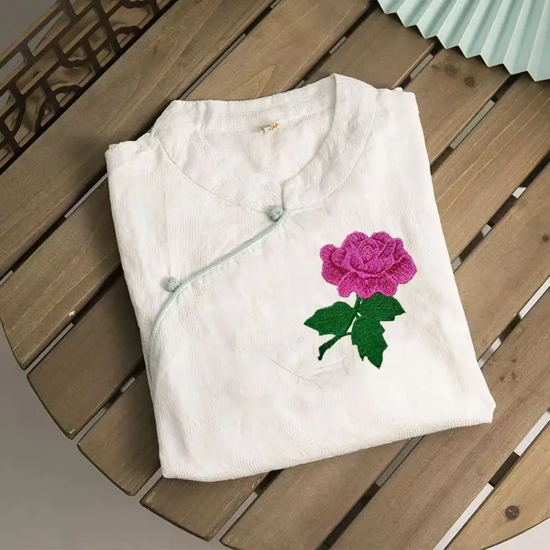 ดอกกุหลาบขนาดเล็กเย็บปักถักร้อยแพทช์ปัก DIY ทําด้วยมือชุดตกแต่งวัสดุเย็บบน