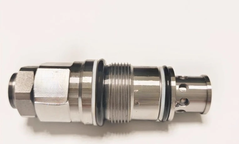convient-aux-pieces-de-rechange-d'excavatrice-valve-de-debordement-rotative-pistolet-principal-moteur-rotatif
