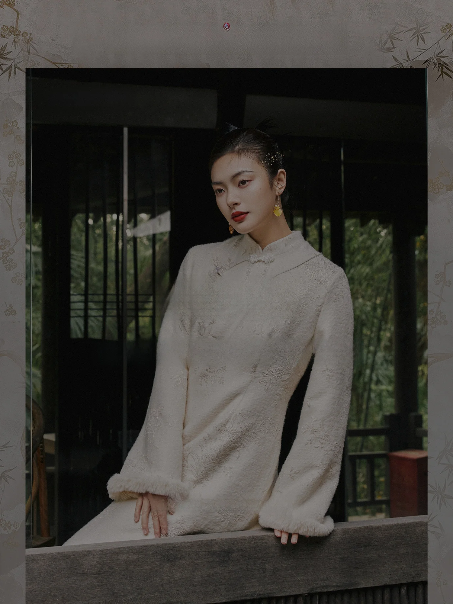 

New Plusmall Pear Blossom Snow Heavy Embroidery Silk New Chinese Style National Wind Plate Button Asymmetrical Skirt Dress