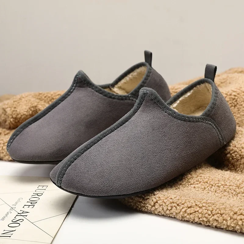 Nieuwe Winter Katoenen Schoenen Mannen Warm Slip Op Lichtgewicht Slippers Vrouwen Pluche Slaapkamer Huis Katoenen Loafers Unisex Winter Warme Schoenen