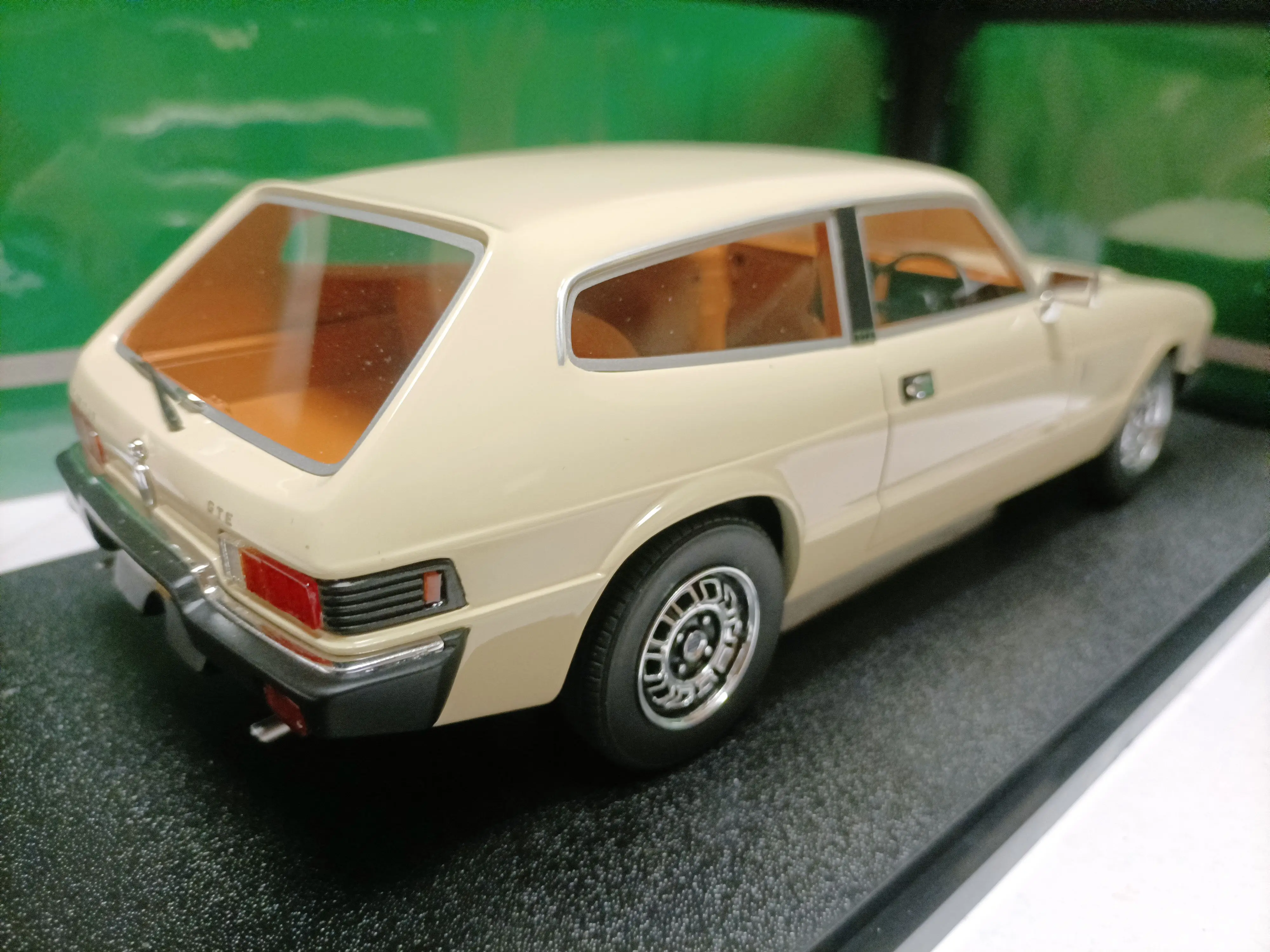 子供のための静的金属製の車のモデルのおもちゃ,依存関係のあるシミュレーション,限定版,1:18,ギフト,1970