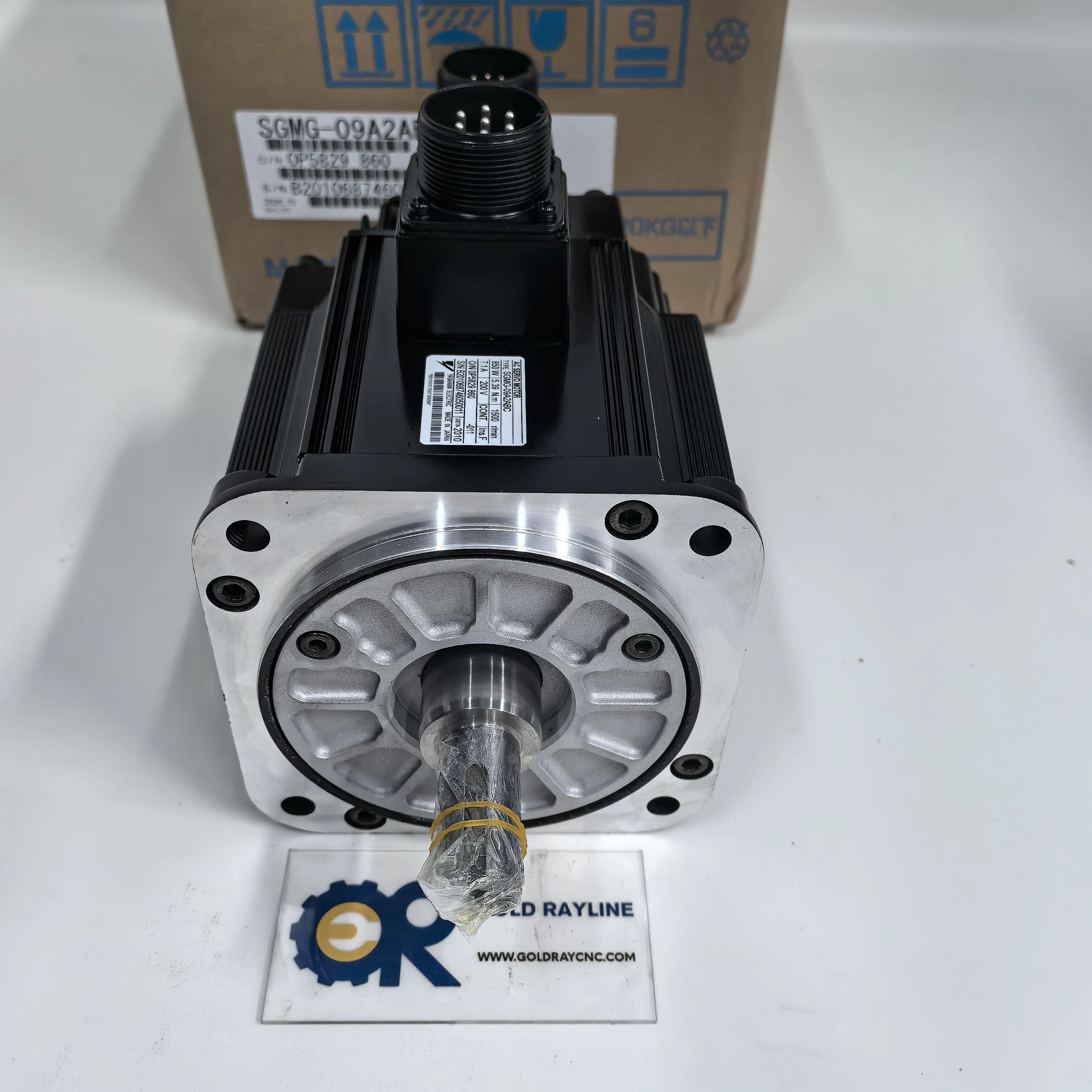 New In Box SGMG-09A2ABC Yaskawa Servo Motor 1 Year Warranty